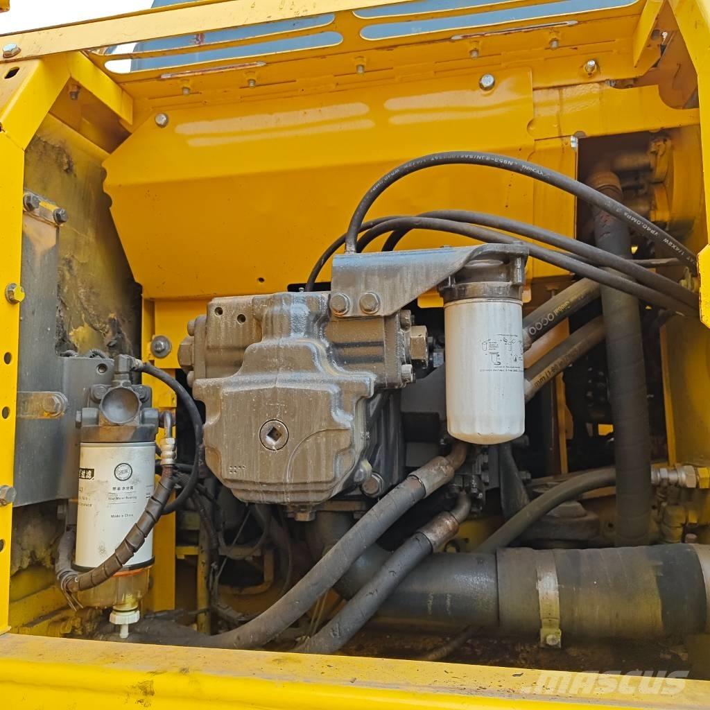 Komatsu PC 240 LC-8 Bagri goseničarji