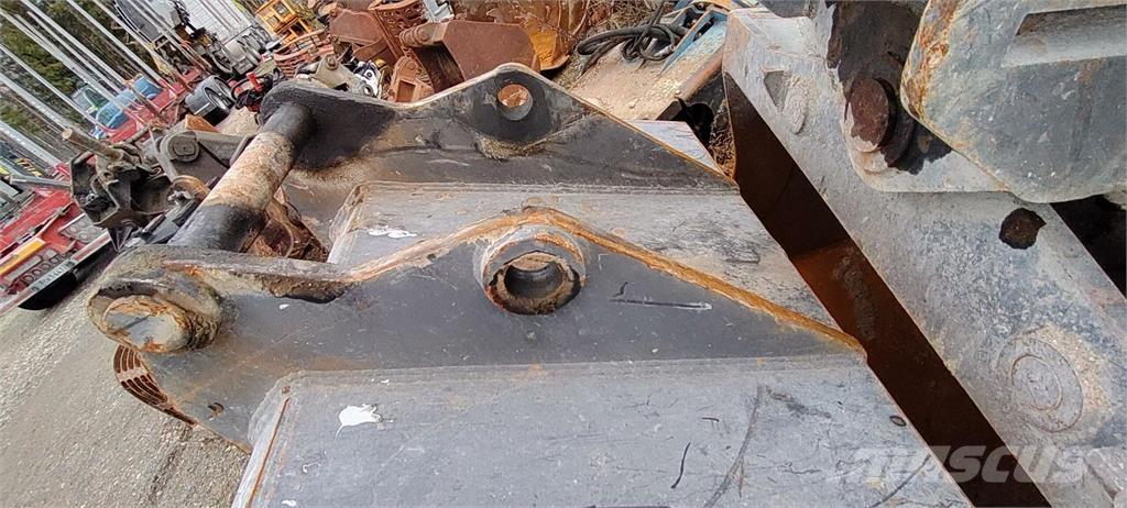 Doosan DX300 LC-7 Bagri goseničarji