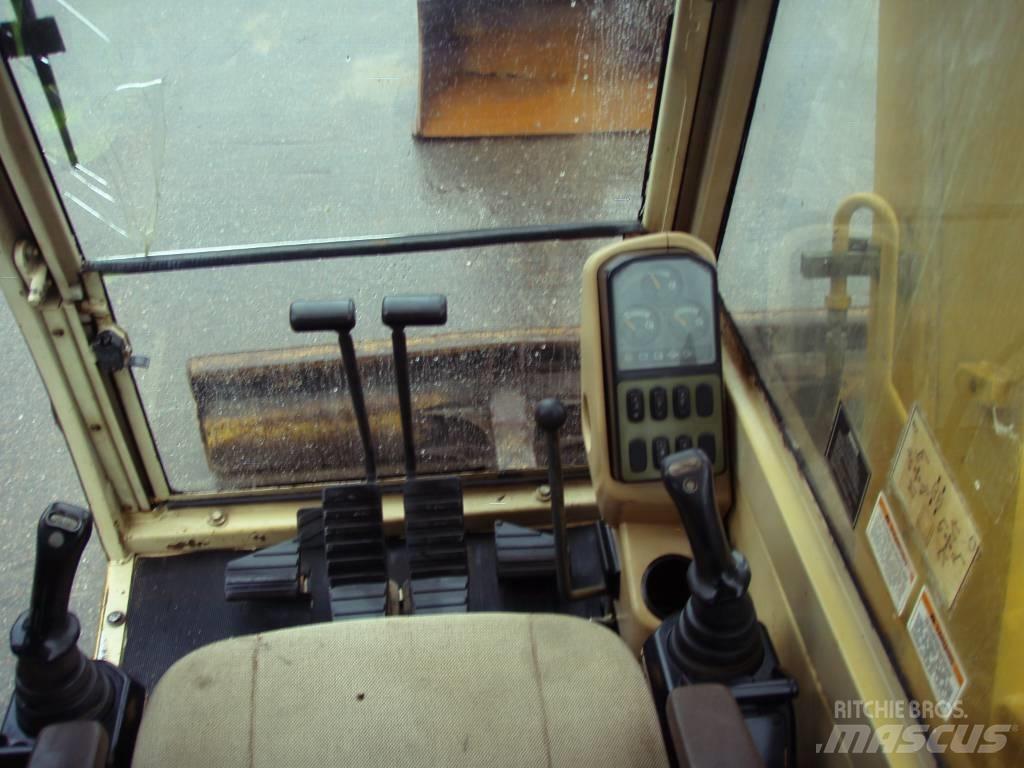 CAT 307 Midi bagri 7t – 12t