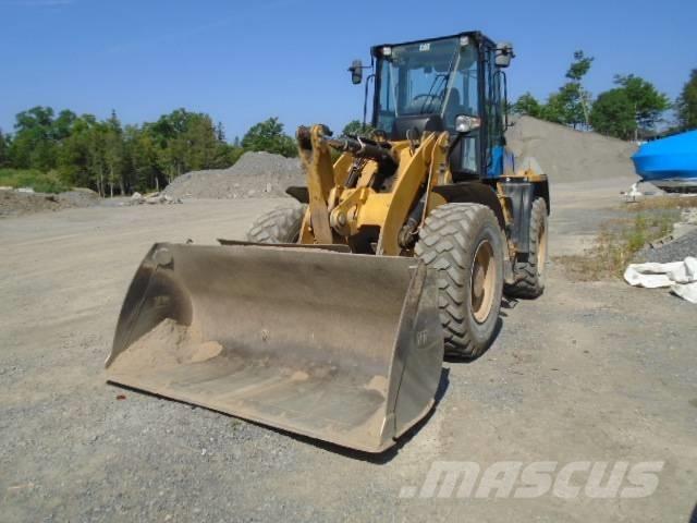 CAT 914M Kolesni nakladalci