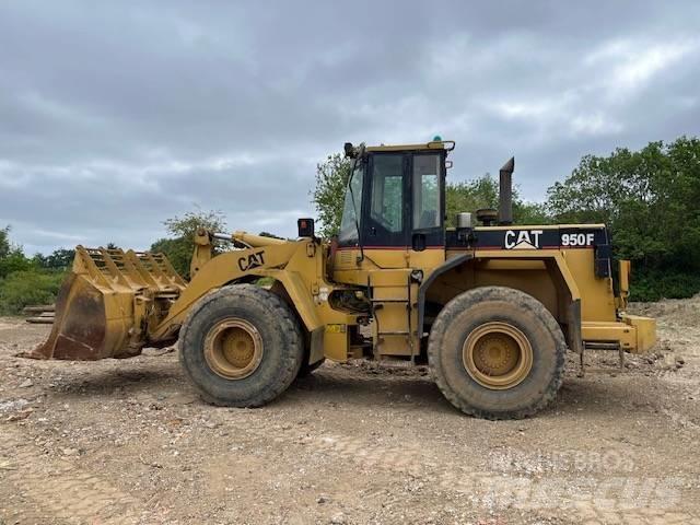 CAT 950 F Kolesni nakladalci