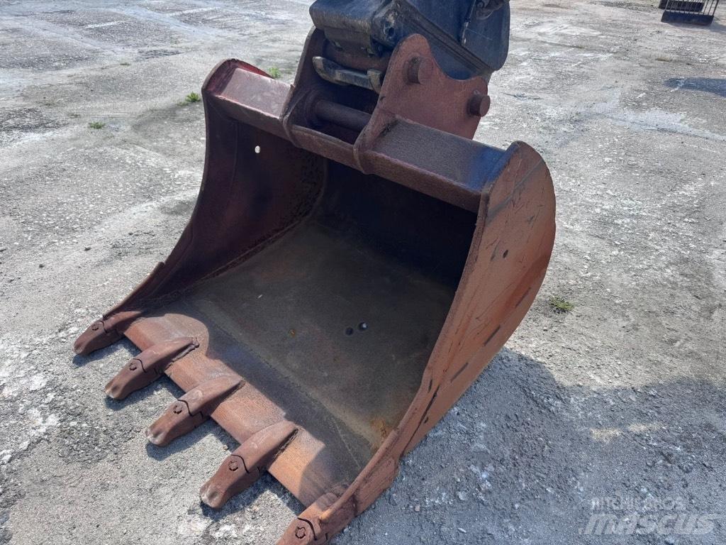 JCB JS 210 LC Bagri goseničarji