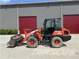 Kubota DR2507 Kolesni nakladalci
