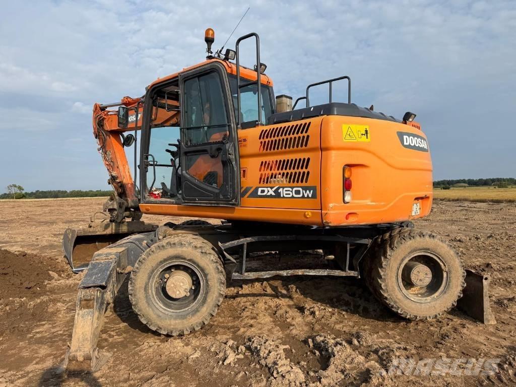 Doosan DX 160 W-3 Bagri na kolesih