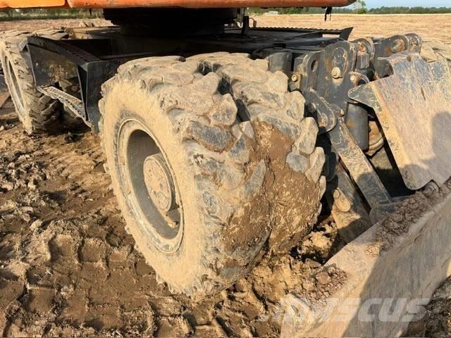 Doosan DX 160 W-3 Bagri na kolesih