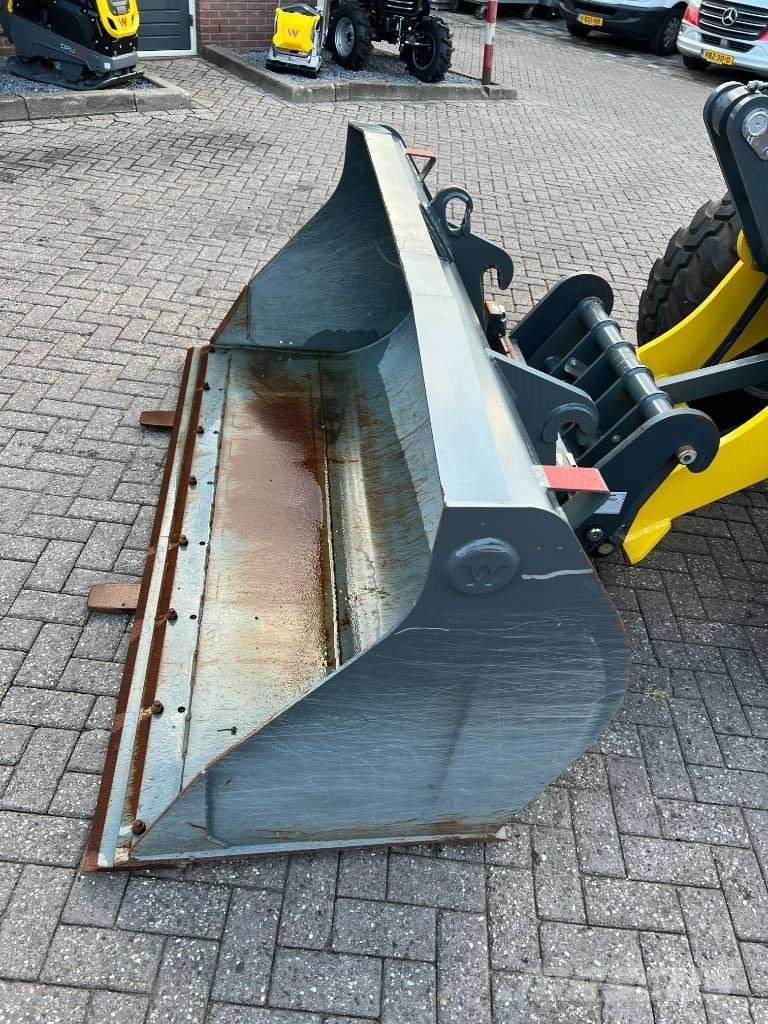 Wacker Neuson WL 60 Kolesni nakladalci