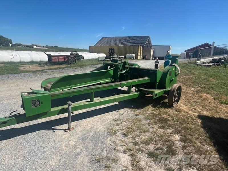 John Deere 3950 Kombajni za krmo