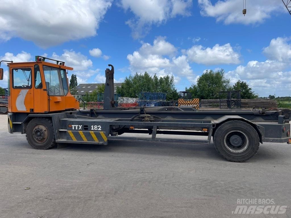 Kalmar 182 A L2 C!8 Terminalni vlačilci