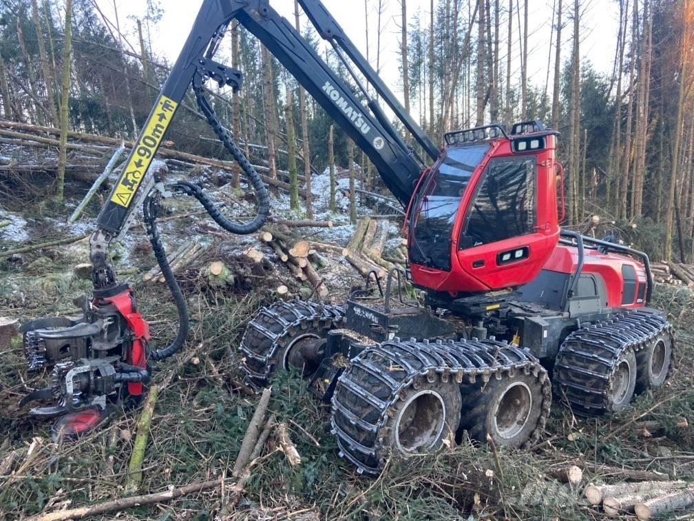 Komatsu 931XC Harvesterji