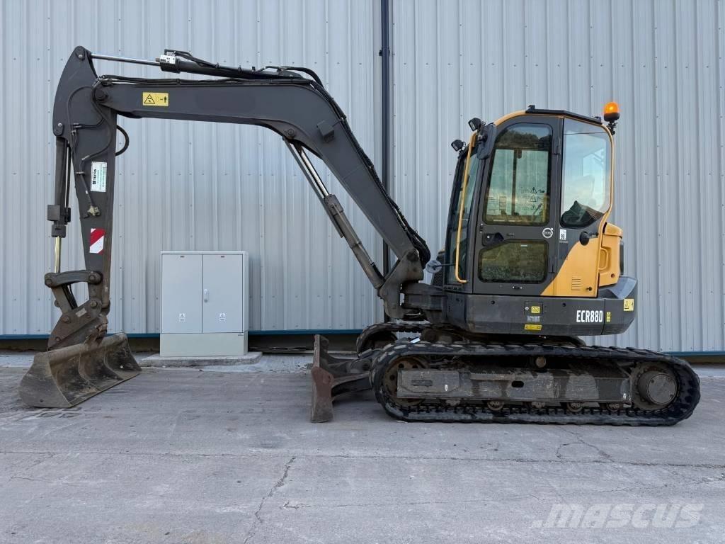 Volvo ECR 88 D Midi bagri 7t – 12t