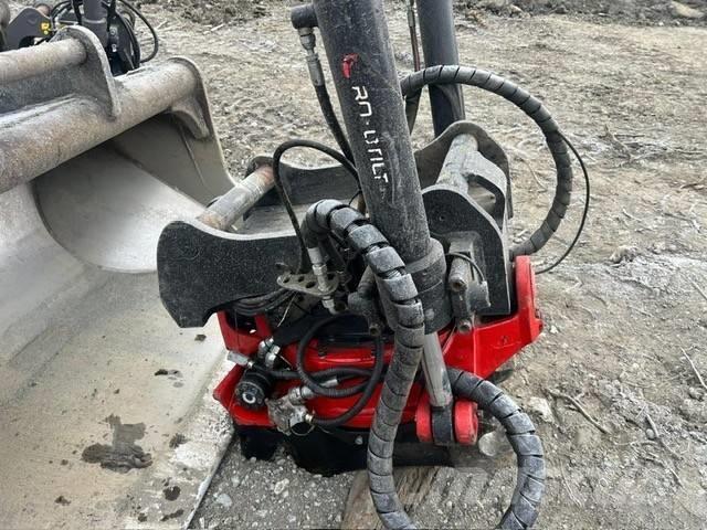 Hitachi ZX 210 LC-6 Bagri goseničarji