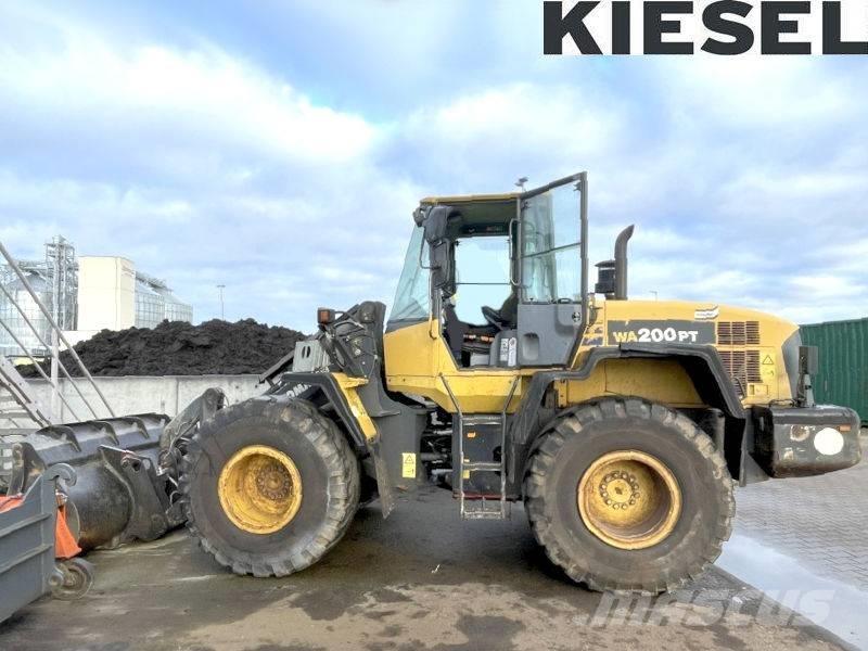 Komatsu WA 200 PT-5 Kolesni nakladalci