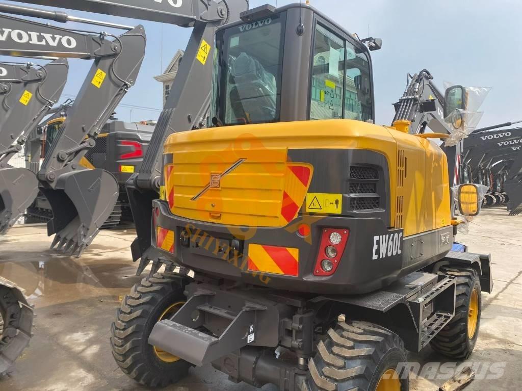 Volvo EW 60w vs Bagri goseničarji