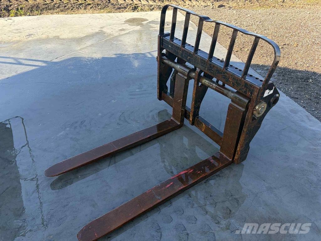 Manitou Pallegafler Teleskopski viličarji