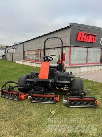 Jacobsen 305 Kosilnice za zunanji prostor