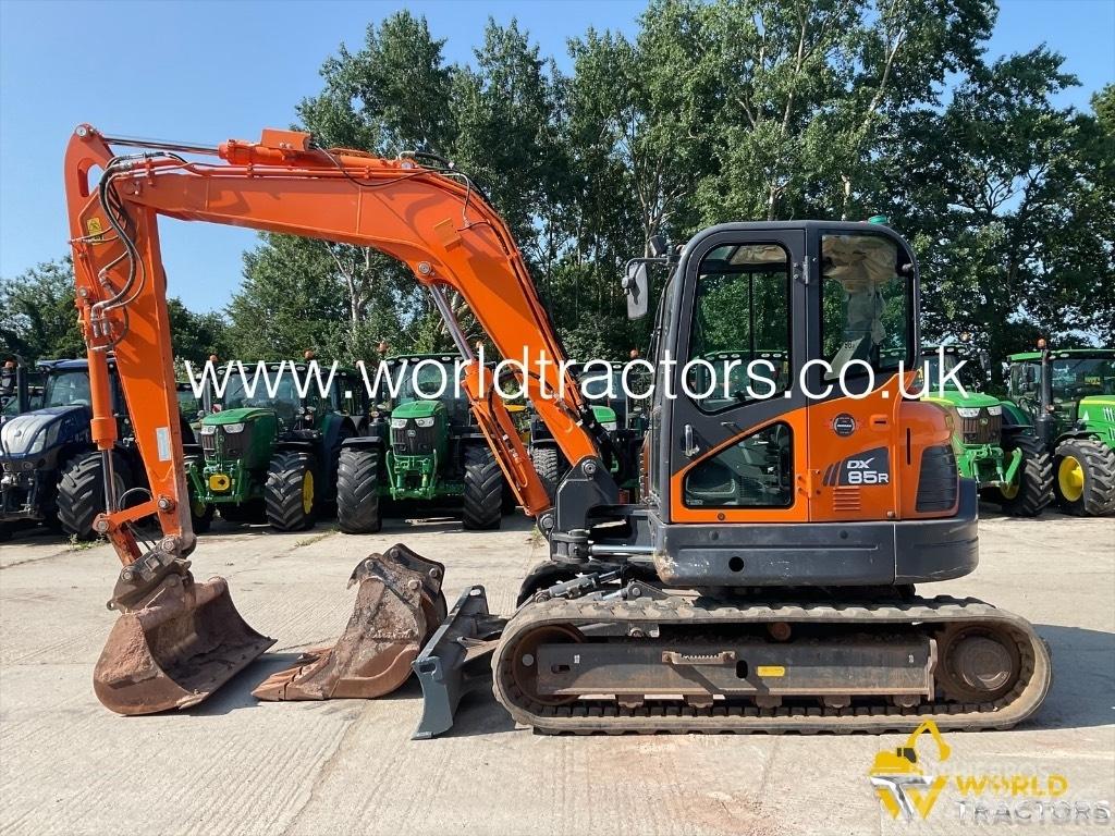 Doosan DX 85 R-3 Midi bagri 7t – 12t