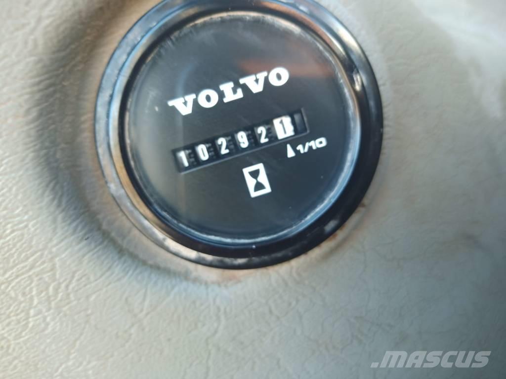 Volvo EWR 150 E Bagri na kolesih