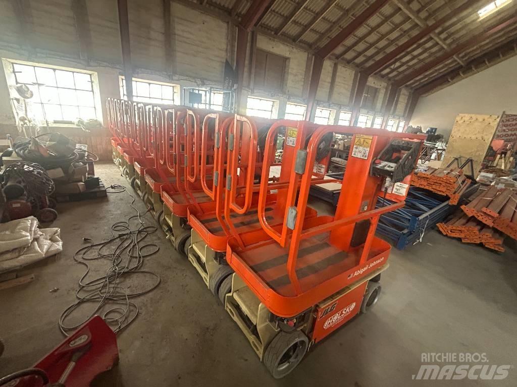 JLG 1230 ES Vertikalna dvigala