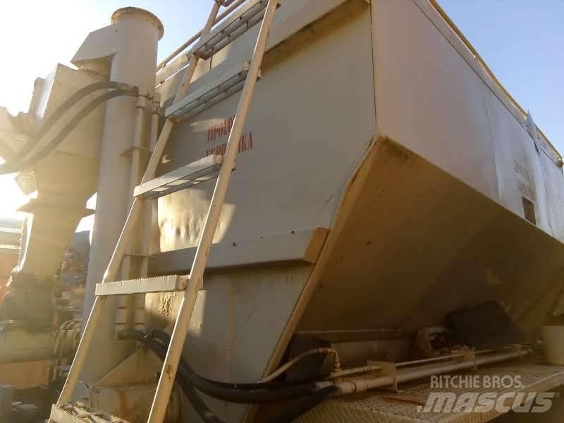 Mack R 600 Kiper tovornjaki