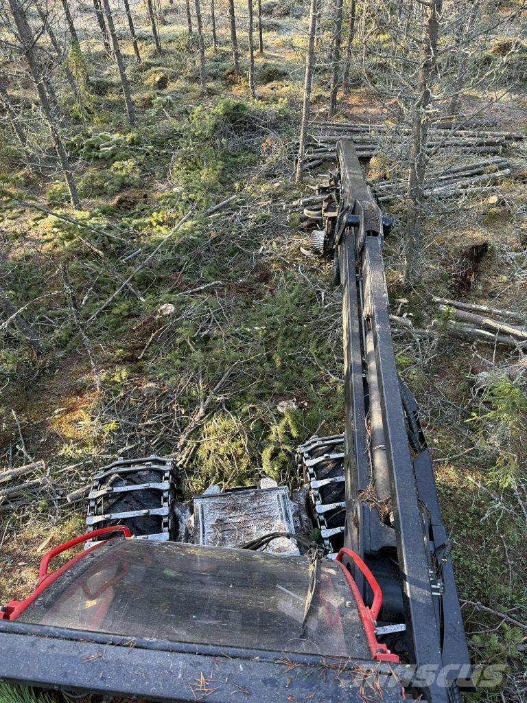 Komatsu 901 Harvesterji