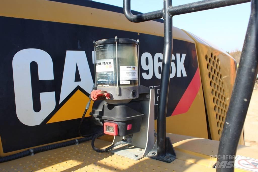 CAT 966 KXE Kolesni nakladalci