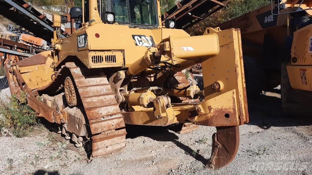 CAT D 8 R II Buldožerji goseničarji