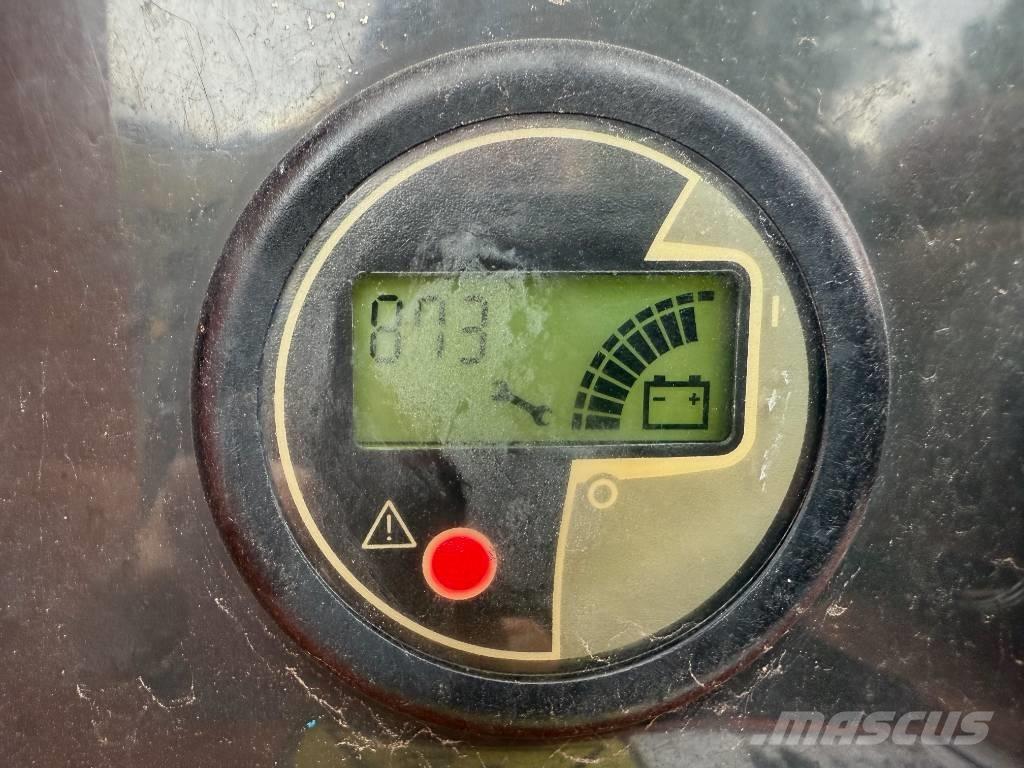 JLG 660 SJ Zglobne dvižne ploščadi