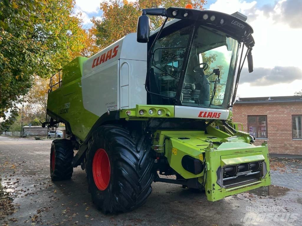CLAAS 750 Kombajni