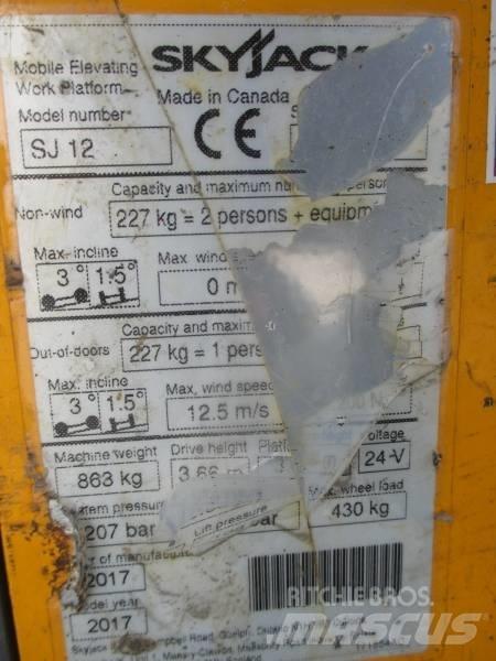 SkyJack SJ 12 Vertikalna dvigala