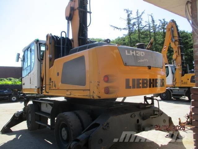 Liebherr LH 30 M Bagri za prekladanje primarnih/sekundarnih surovin