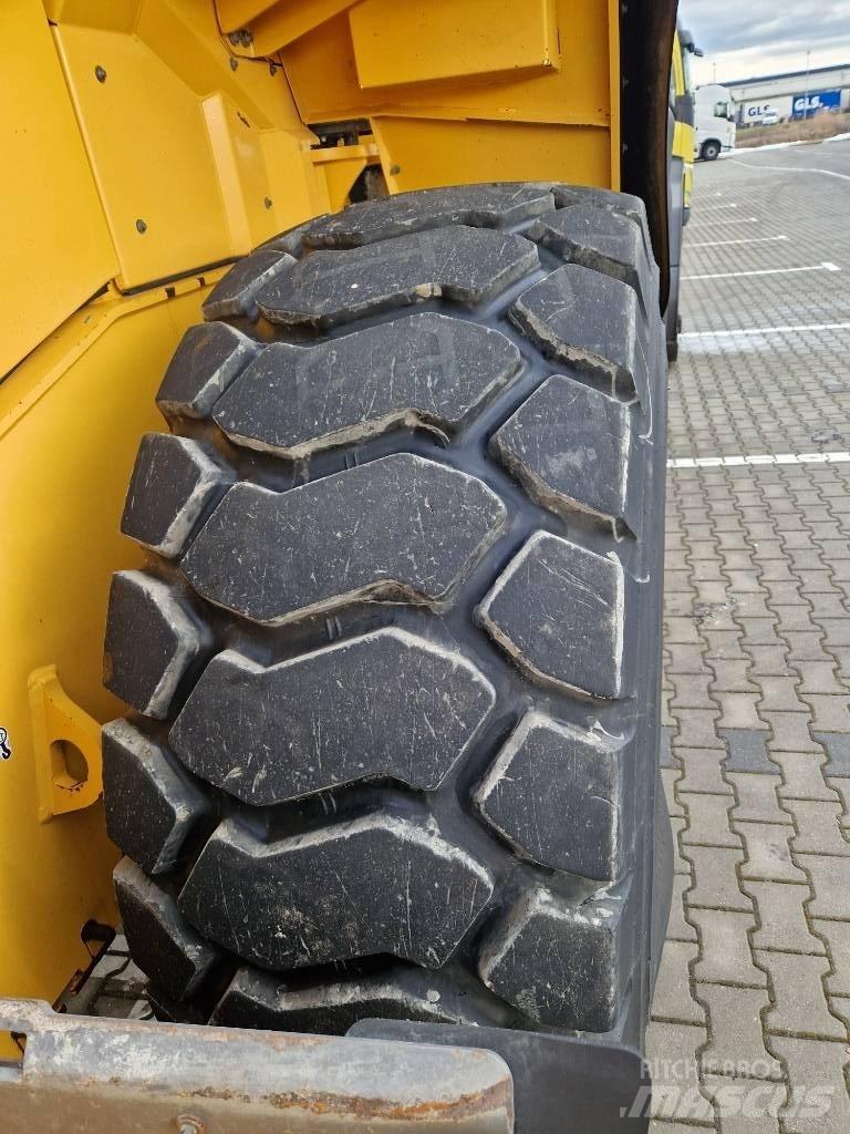 Volvo L 180 H Kolesni nakladalci
