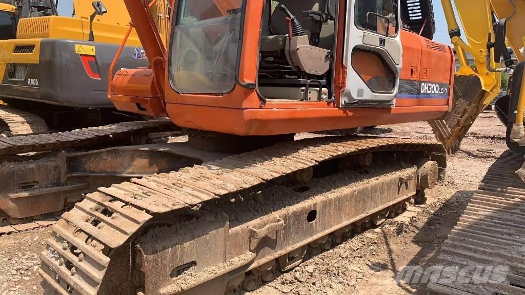 Doosan DH 300 LC-7 Bagri goseničarji