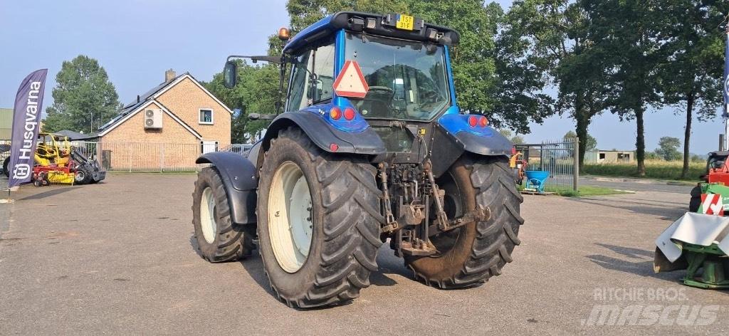 Valtra T160 Traktorji