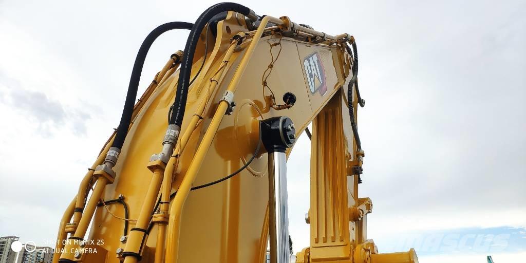 CAT 2021 CAT 349 Bagri na kolesih