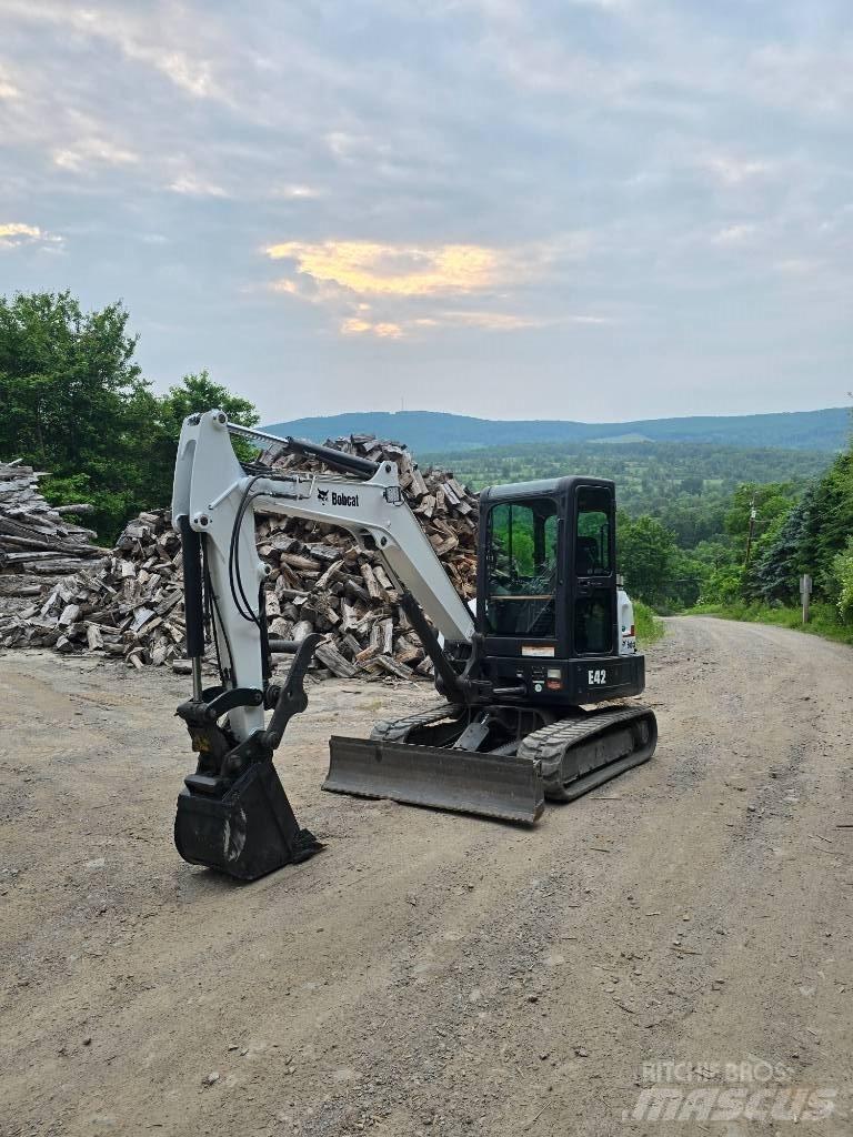 Bobcat E 42 Mini bagri <7t