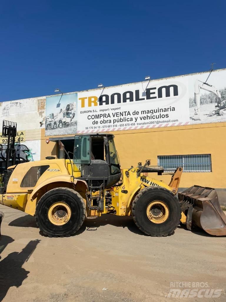 New Holland W 270 B Kolesni nakladalci