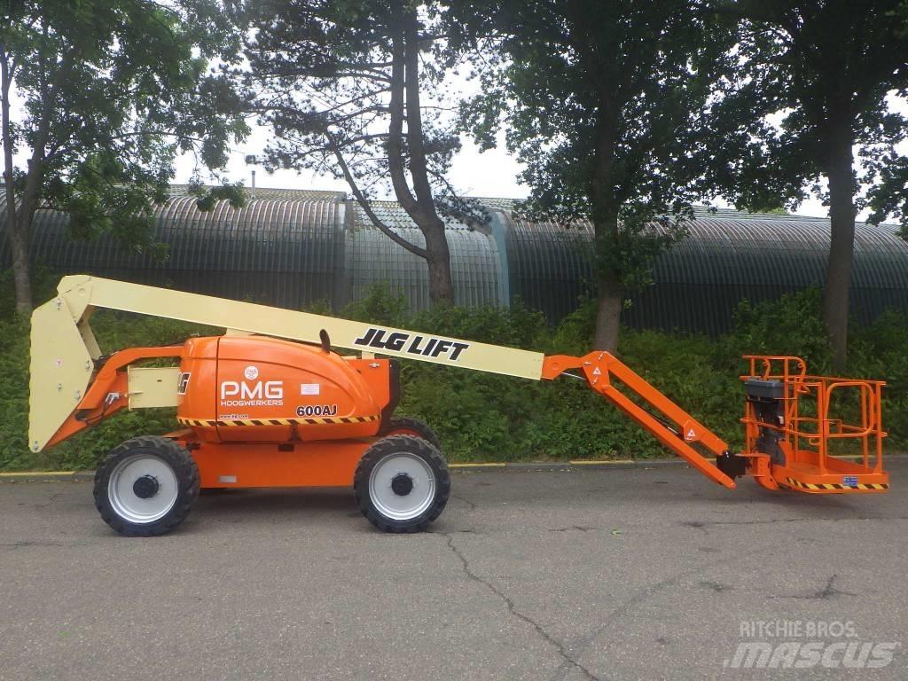 JLG 600AJ Zglobne dvižne ploščadi