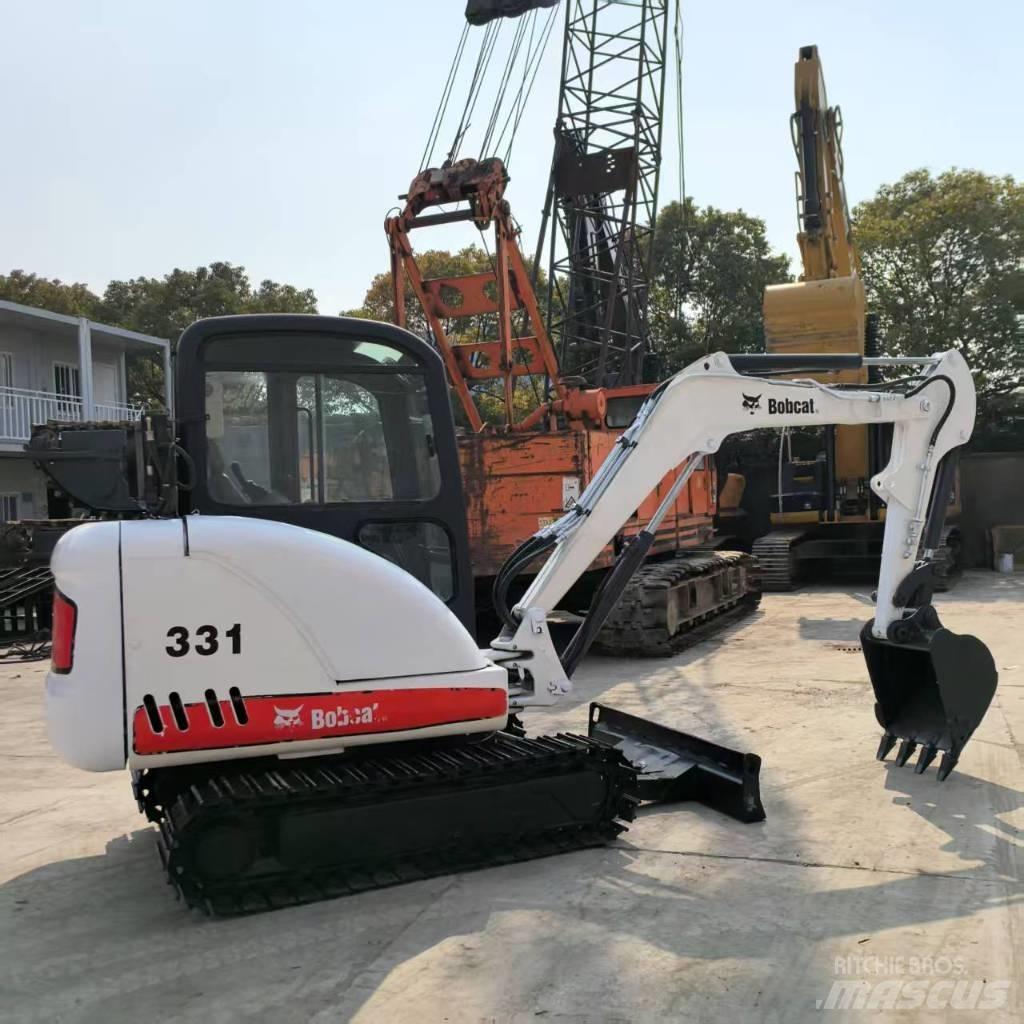 Bobcat 331 Mini bagri <7t