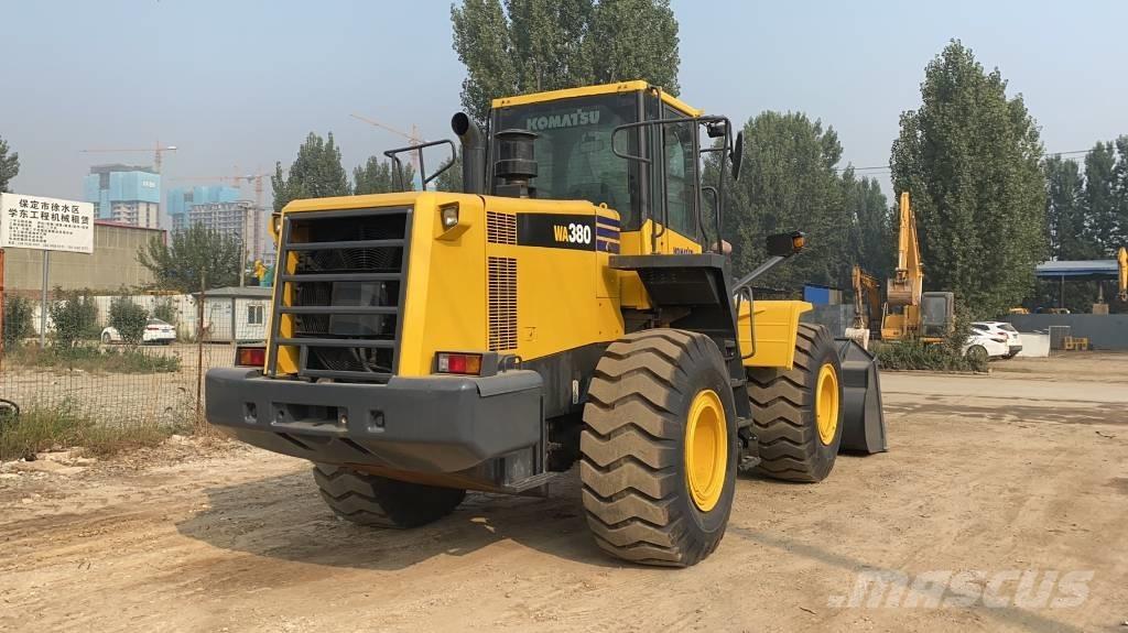 Komatsu WA 380-6 Kolesni nakladalci
