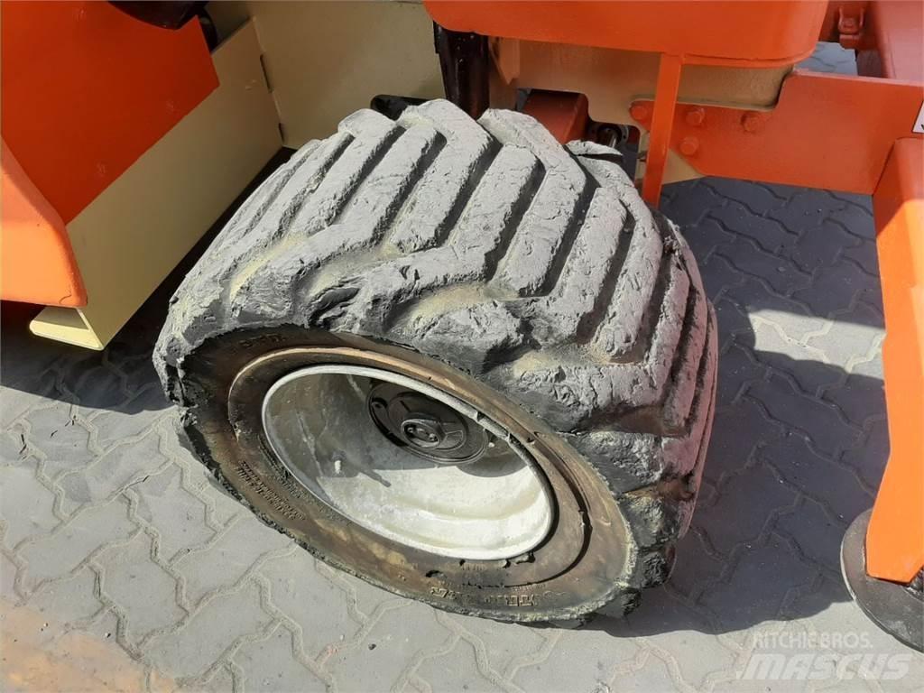 JLG 4394RT Škarjaste dvižne ploščadi