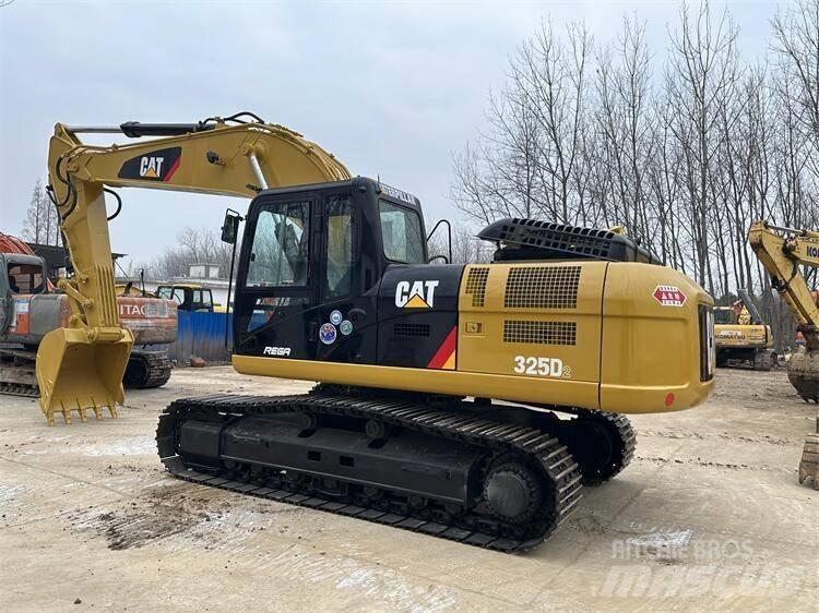 CAT 325D2 Bagri goseničarji