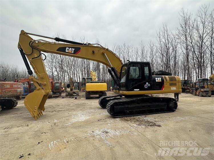 CAT 325D2 Bagri goseničarji