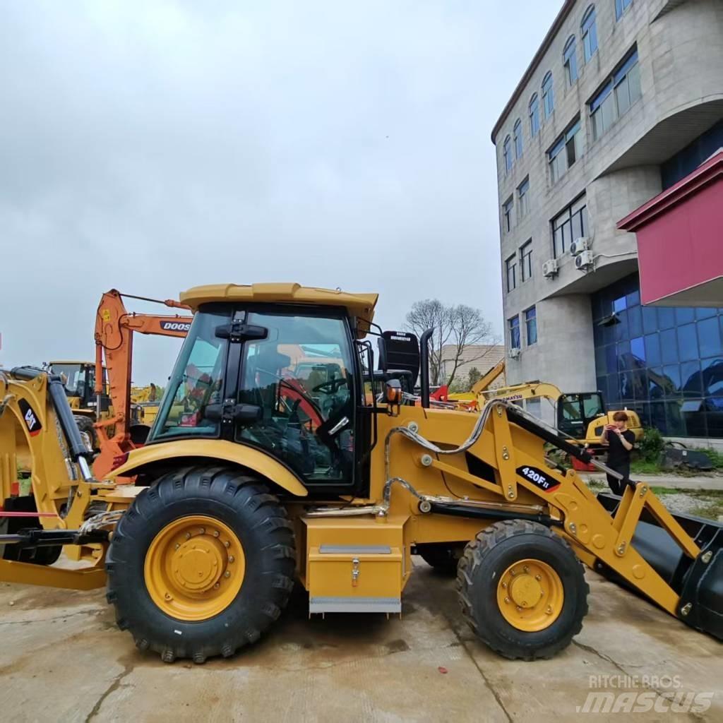 CAT 420 Rovokopači