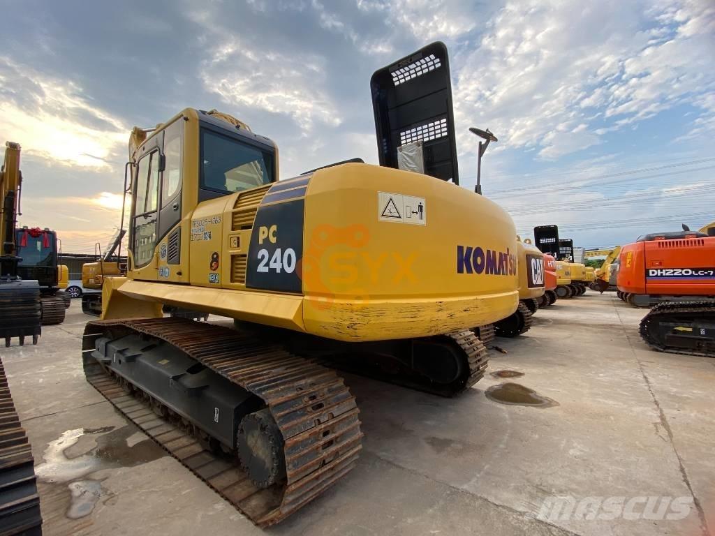 Komatsu PC 240 Bagri goseničarji