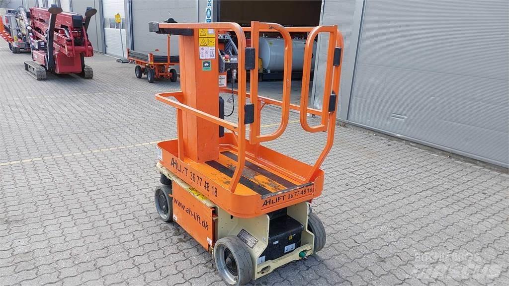 JLG 1230ES Druga dvigala in dvižne ploščadi