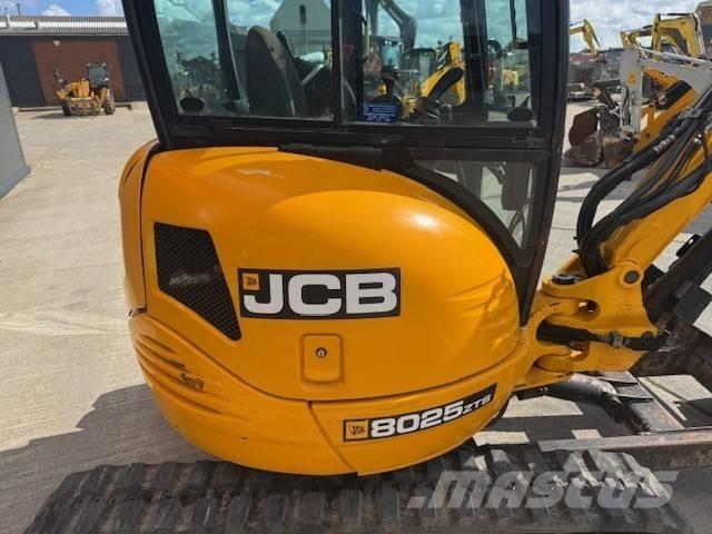 JCB 8025 ZTS Mini bagri <7t