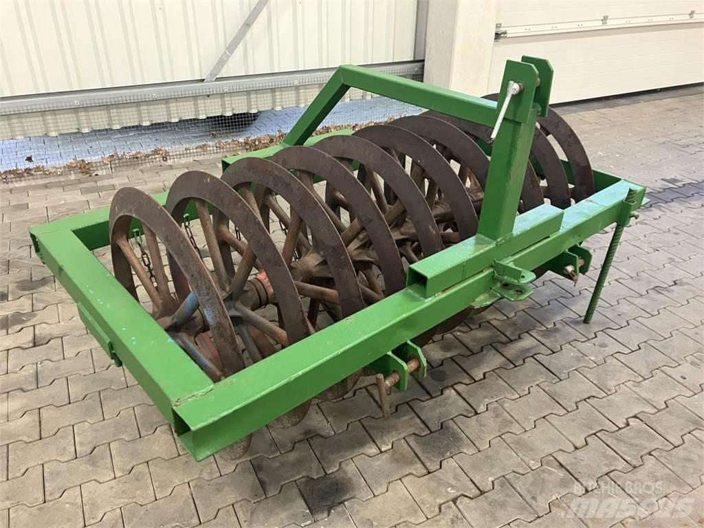  UNBEKANNT 1,80 m Valjarji