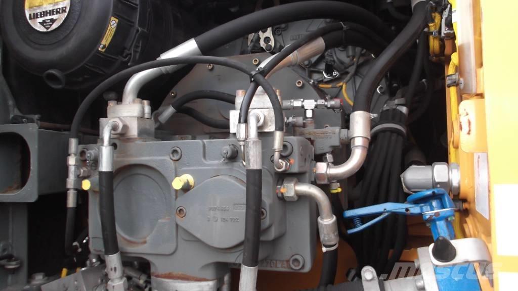 Liebherr R 906 LC Bagri goseničarji