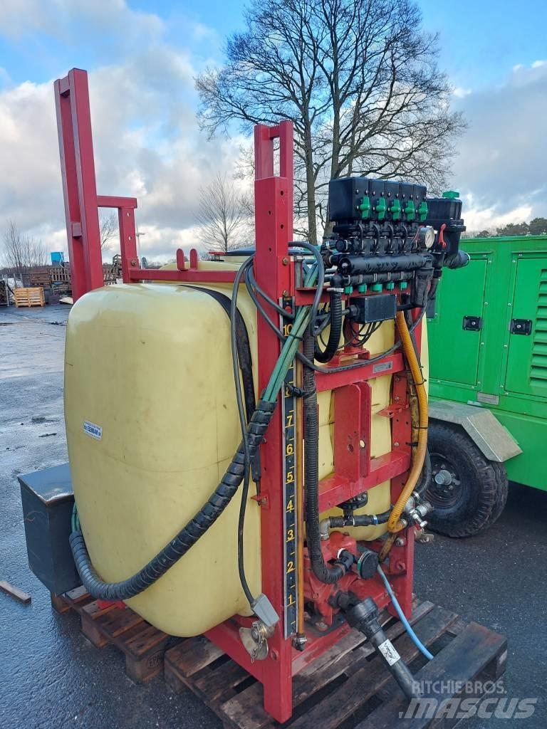 Hardi 1000 liter Montirane škropilnice