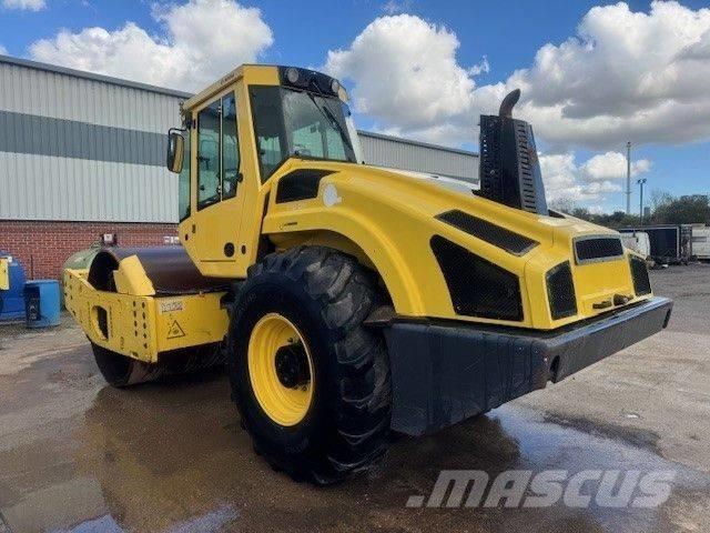 Bomag BW 216 DH-4i Enojni valjarji